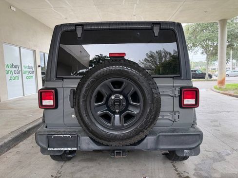 Used 2019 Jeep Wrangler Unlimited Sport S AWD/4WD image 30