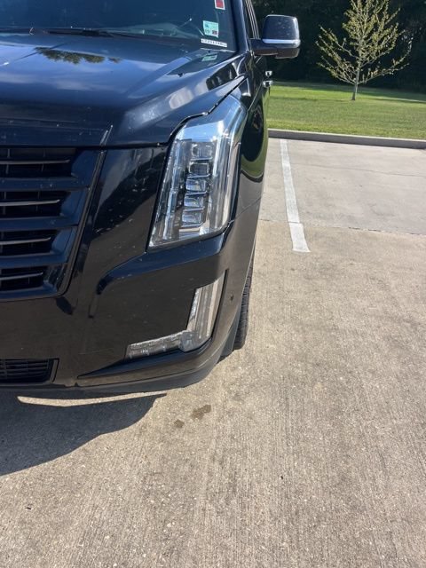 Used 2020 Cadillac Escalade Platinum AWD/4WD image 10