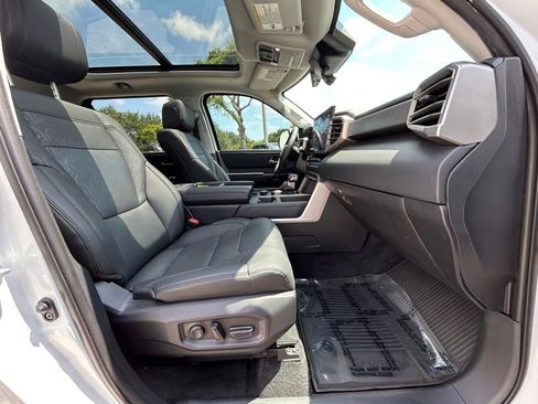 Used 2024 Toyota Tundra Limited AWD/4WD image 25
