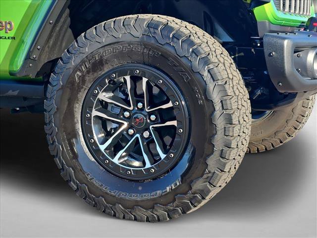 Used 2025 Jeep Wrangler Unlimited Rubicon AWD/4WD image 29