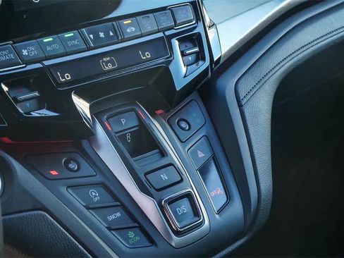 Used 2023 Honda Odyssey Sport image 17