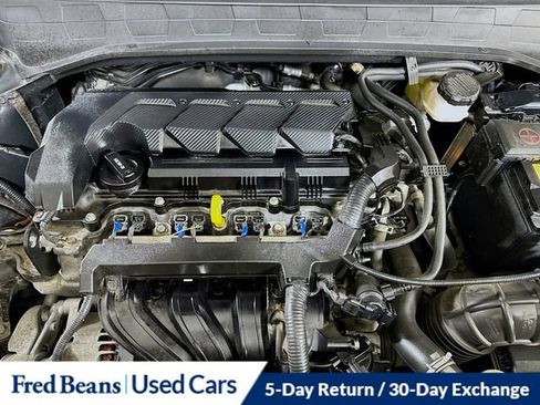 Used 2023 Hyundai Venue SEL image 30