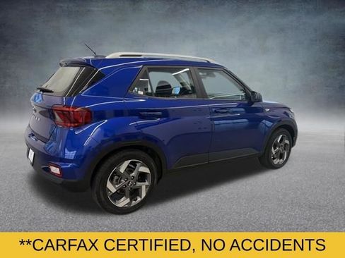 Used 2025 Hyundai Venue SEL FWD image 4