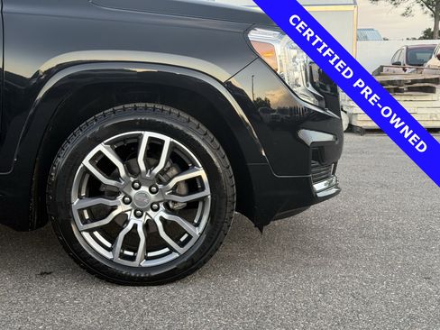 Used 2023 GMC Terrain Denali image 11