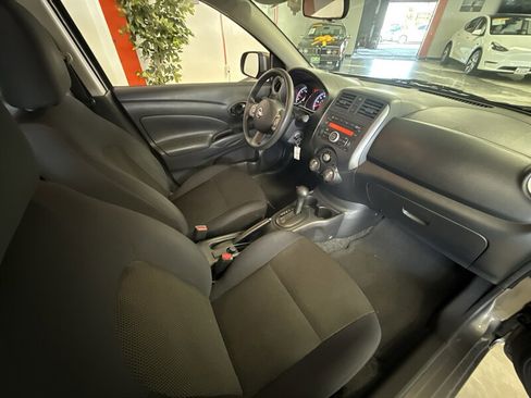 Used 2012 Nissan Versa SV w/ Convenience Pkg image 16
