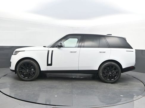 New 2025 Land Rover Range Rover SE AWD/4WD image 2