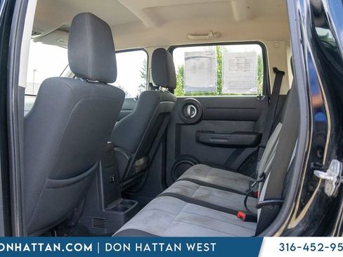 Used 2007 Dodge Nitro SXT RWD image 13