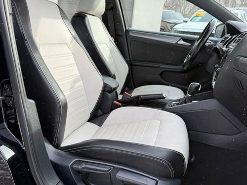 Used 2016 Volkswagen Jetta Sport image 19