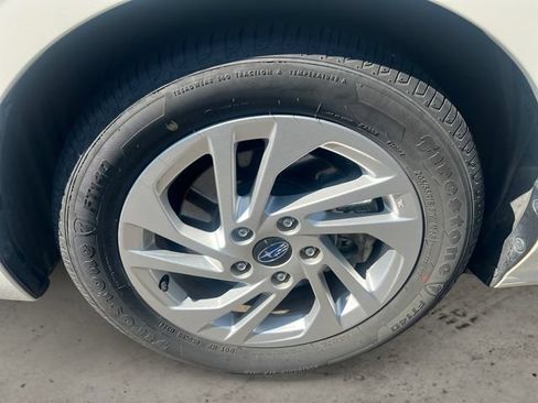 Used 2024 Subaru Impreza 2.0i AWD/4WD image 9