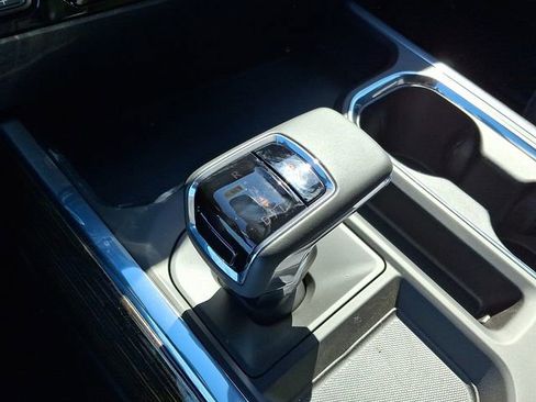 New 2026 GMC Sierra 1500 Elevation image 11