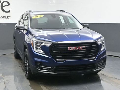 Used 2023 GMC Terrain SLE w/ Driver Convenience Package FWD image 51