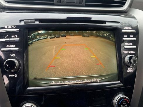 Used 2024 Nissan Murano SV image 16