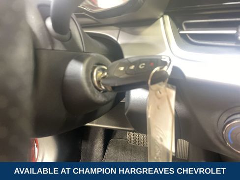 Used 2024 Chevrolet Trax RS w/ Driver Confidence Package FWD image 22
