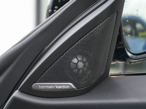 Certified 2023 BMW i4 eDrive40 w/ M Sport Package image 28