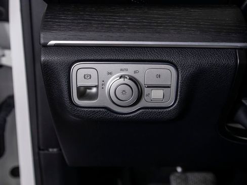 Used 2021 Mercedes-Benz GLS 450 4MATIC image 44