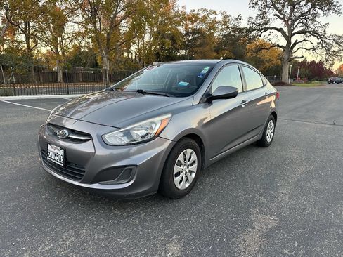 Used 2015 Hyundai Accent GLS image 3