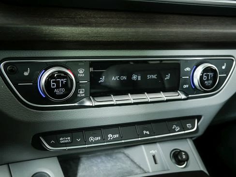 Used 2022 Audi Q5 2.0T Premium Plus w/ Premium Plus Package image 15