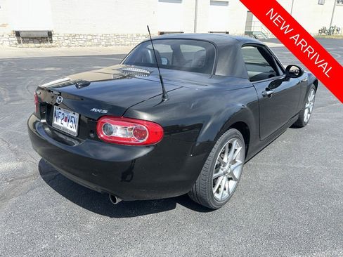 Used 2011 MAZDA MX-5 Miata Grand Touring image 3