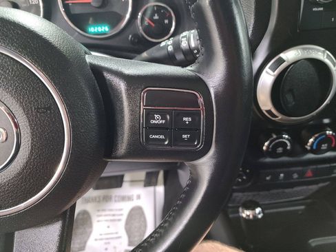 Used 2013 Jeep Wrangler Sahara w/ Dual Top Group AWD/4WD image 25