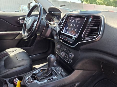 Used 2020 Jeep Cherokee Limited AWD/4WD image 17