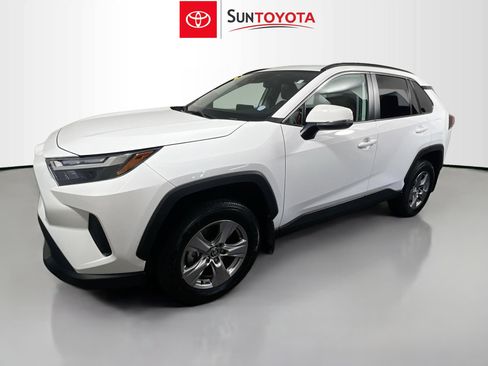 Used 2025 Toyota RAV4 XLE w/ Convenience Package image 9