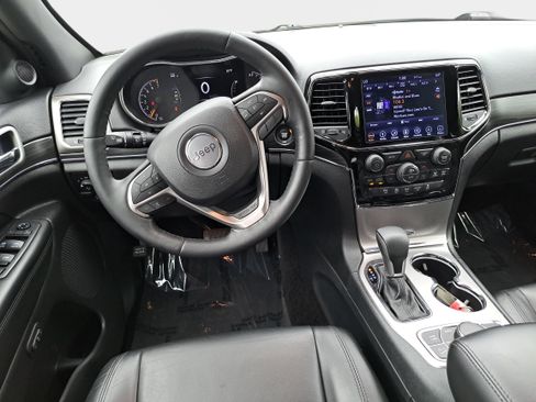 Used 2019 Jeep Grand Cherokee Limited AWD/4WD image 16