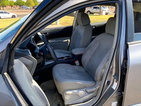 Used 2015 Nissan Rogue S image 8