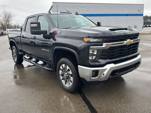 Used 2024 Chevrolet Silverado 2500 LT w/ All Star Edition image 9