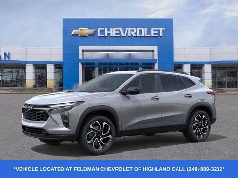 New 2026 Chevrolet Trax RS w/ Sunroof Package FWD image 2