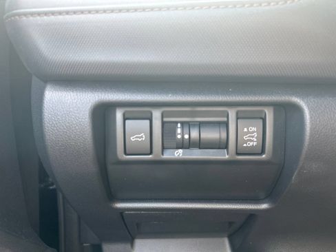 Used 2025 Subaru Forester Touring AWD/4WD image 10