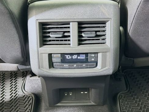Used 2023 Volkswagen Atlas SEL AWD/4WD image 27