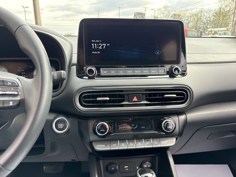 Used 2022 Hyundai Kona Limited image 22
