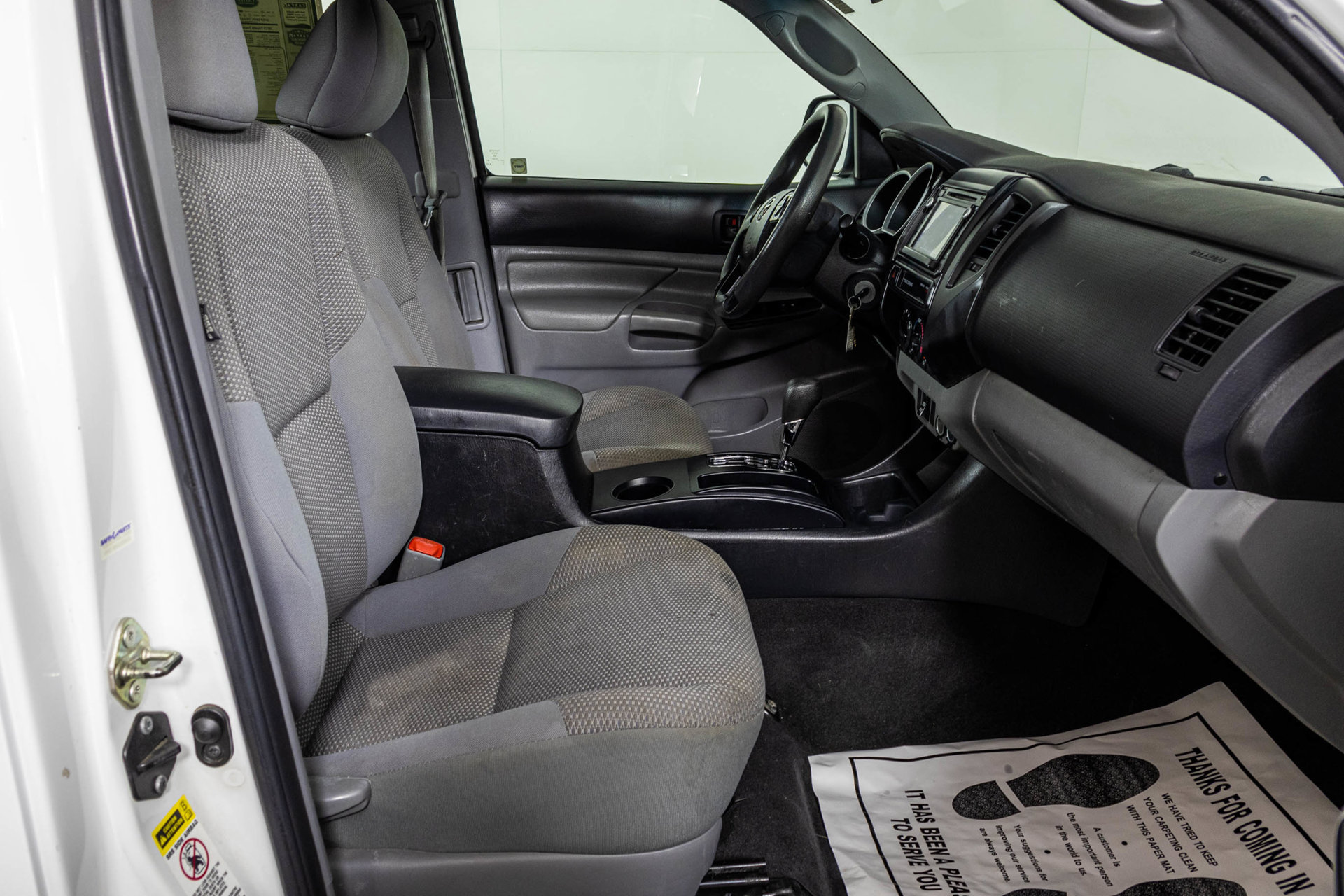 Used 2015 Toyota Tacoma 2WD Access Cab image 37