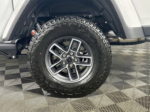 New 2026 Jeep Gladiator Mojave image 17