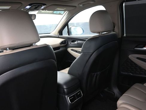 Used 2023 Hyundai Santa Fe SEL w/ Premium Package image 22