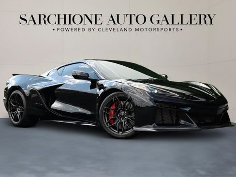 Used 2024 Chevrolet Corvette Z06 image 1