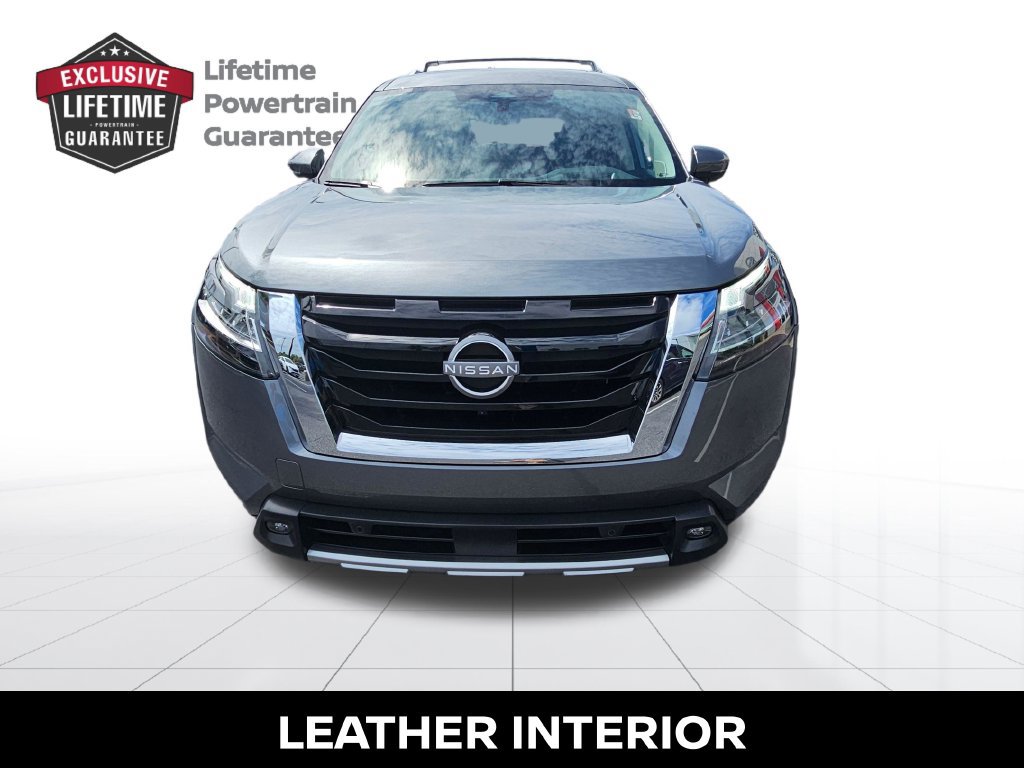 Certified 2023 Nissan Pathfinder Platinum w/ Cargo Package AWD/4WD image 5