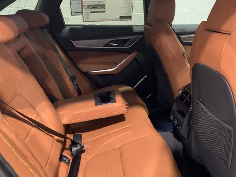 New 2026 Jaguar F-PACE R-Dynamic S image 16