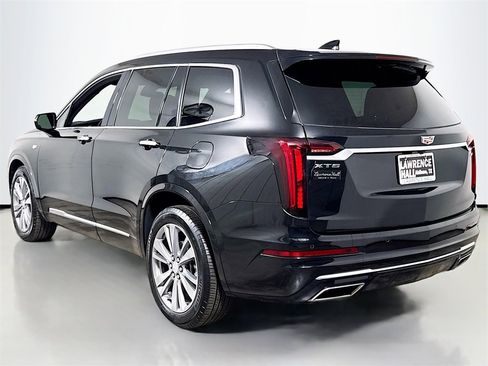 Certified 2025 Cadillac XT6 Premium Luxury image 6