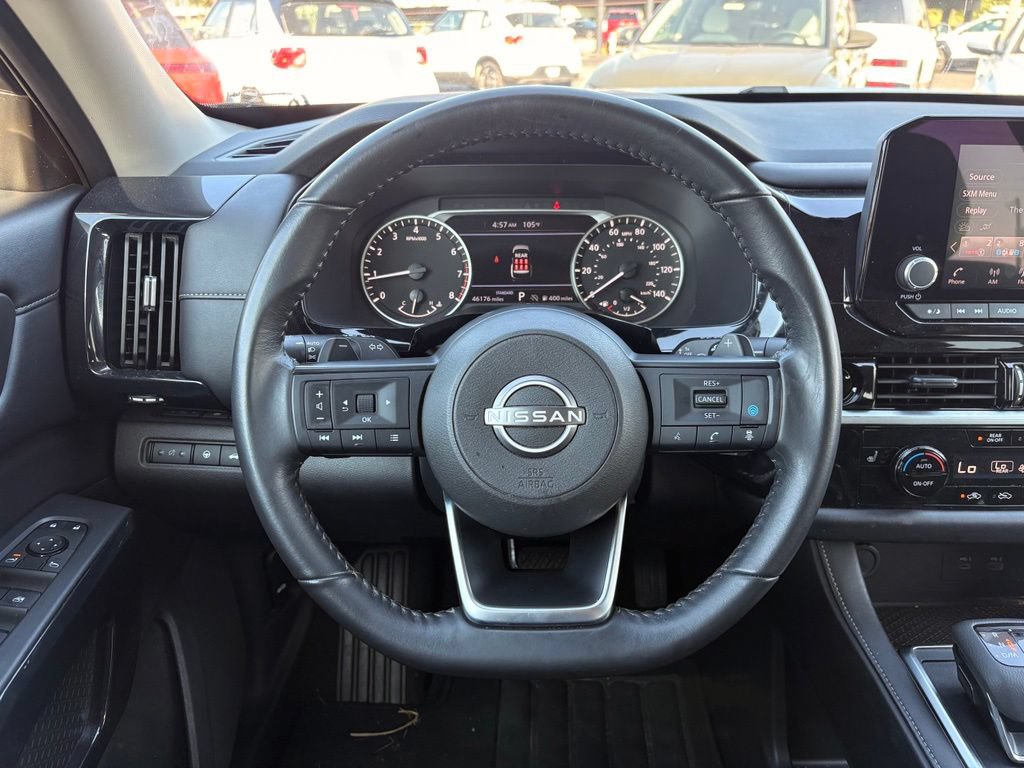Used 2025 Nissan Pathfinder SV FWD image 14