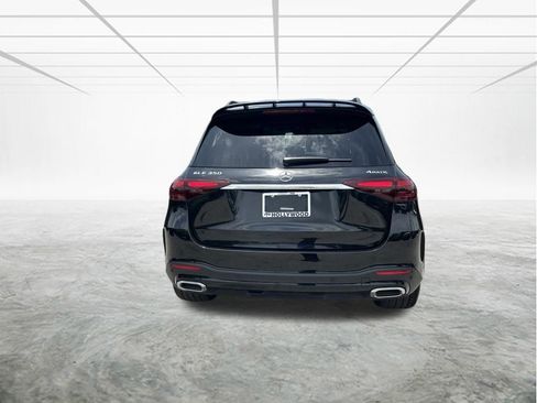 Used 2025 Mercedes-Benz GLE 350 4MATIC w/ AMG Line Exterior image 5