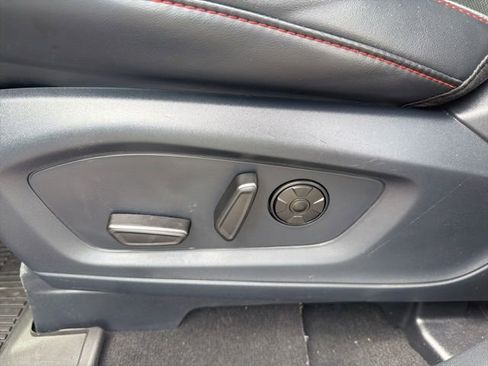 Used 2025 Ford Explorer ST AWD/4WD image 27