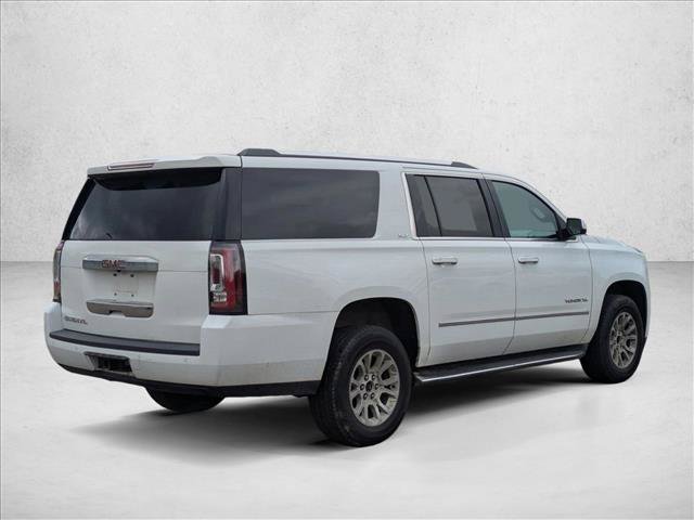 Used 2017 GMC Yukon XL SLT AWD/4WD image 5