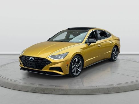 Used 2021 Hyundai Sonata SEL Plus w/ Tech Package FWD image 3