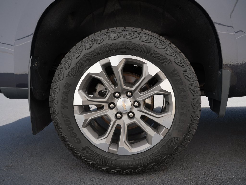 Certified 2022 Chevrolet Silverado 1500 High Country AWD/4WD image 35