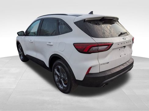 Certified 2025 Ford Escape ST-Line w/ Equipment Group 301A image 7