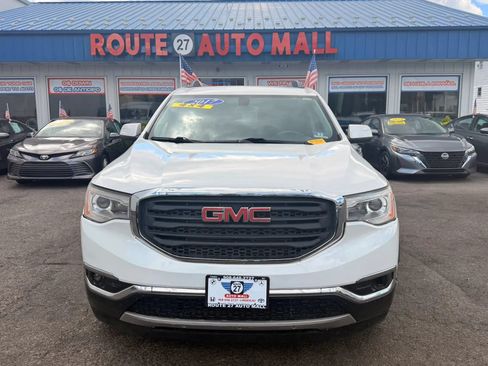 Used 2017 GMC Acadia SLE w/ Driver Alert Package I AWD/4WD image 3