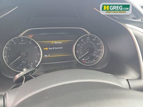 Used 2018 Nissan Murano SL FWD image 16