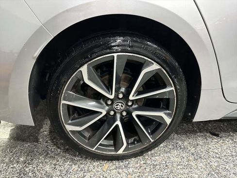 Used 2020 Toyota Corolla SE w/ SE Premium Package FWD image 8