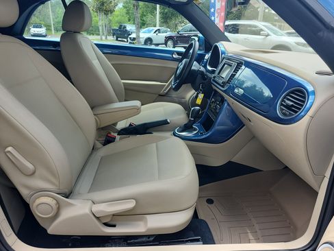 Used 2018 Volkswagen Beetle 2.0T S FWD image 20